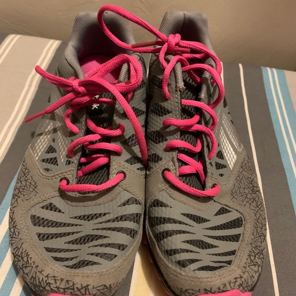 Women’s shoes - Picture 2 of 2